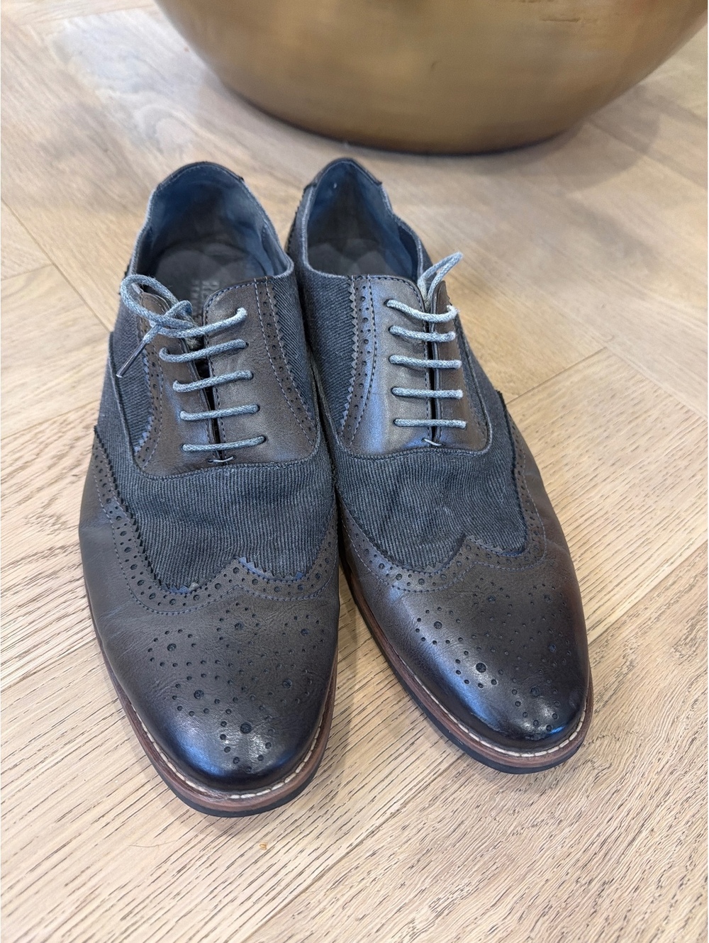 Mens Kenneth Cole Reaction dress casual shoes, size 11, gently used